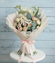 Букет цветов из:  Розы и Лизиантусы в Центральный Тульская область
