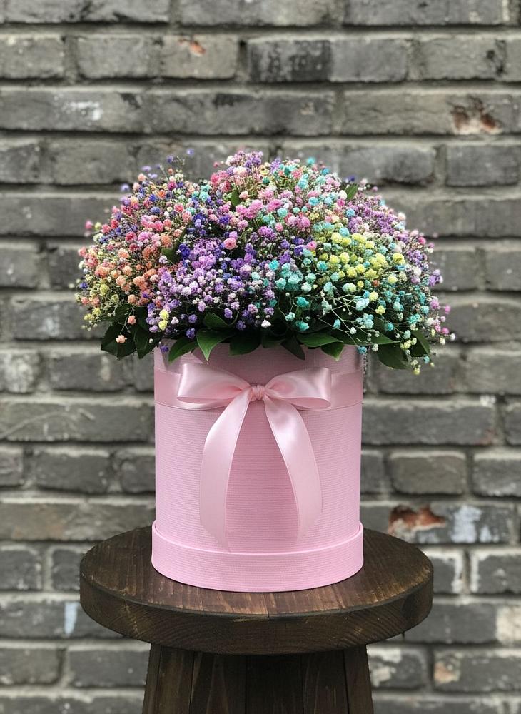 Цветочная композиция из Гипсофила и Розы в шляпной коробке в Центральный Тульская область