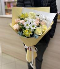 Букет цветов из:  Альстромерии, Розы и Хризантемы в Центральный Тульская область