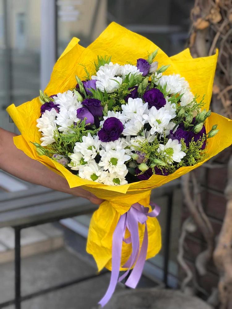 Букет цветов из: Ирисы, Хризантемы и Ромашки в Центральный Тульская область