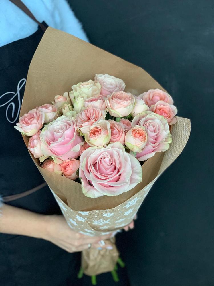 Букет цветов из: Хризантемы и Розы в Центральный Тульская область