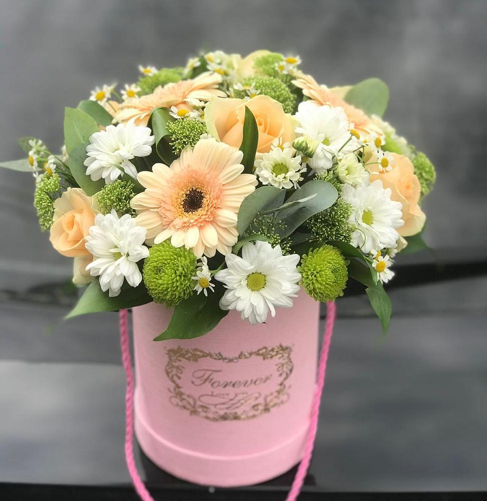 Цветочная композиция из Розы, Герберы и Хризантемы в шляпной коробке в Центральный Тульская область