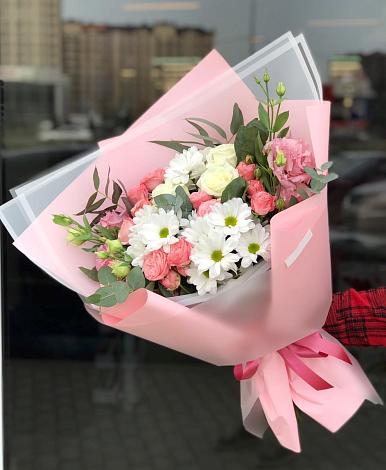 Букет цветов из: Розы, Лизиантусы и Хризантемы в Центральный Тульская область