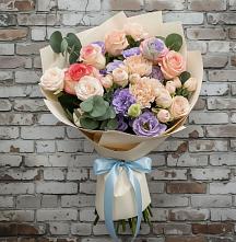 Букет цветов из:  Розы, Лизиантусы и Гвоздики #REPLACE_PRED# Центральный Тульская область