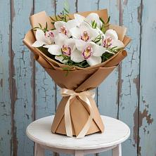 Букет цветов из:  Орхидеи и Розы в Центральный Тульская область
