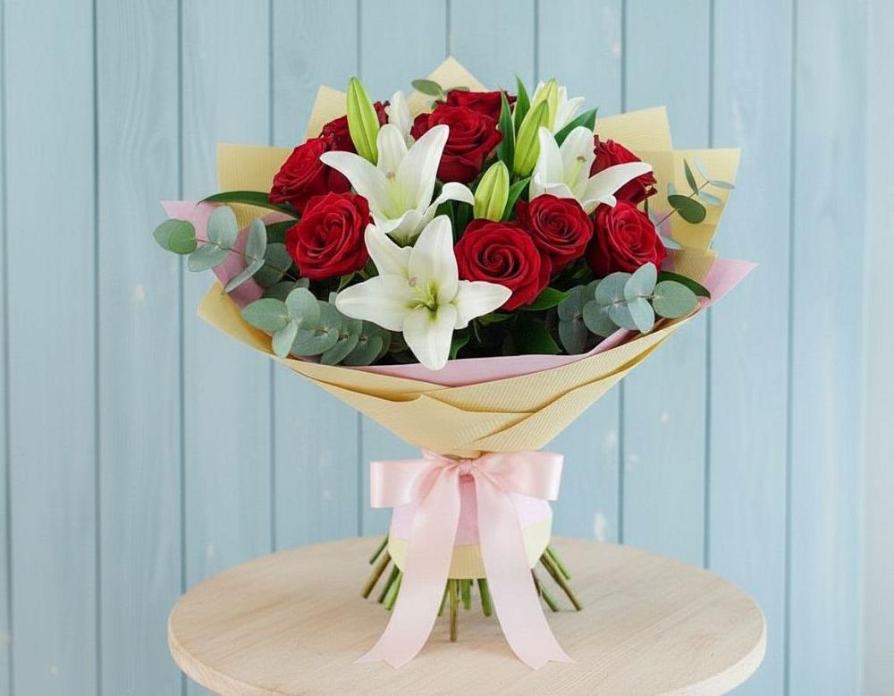 Букет цветов из: Лилии и Розы в Центральный Тульская область